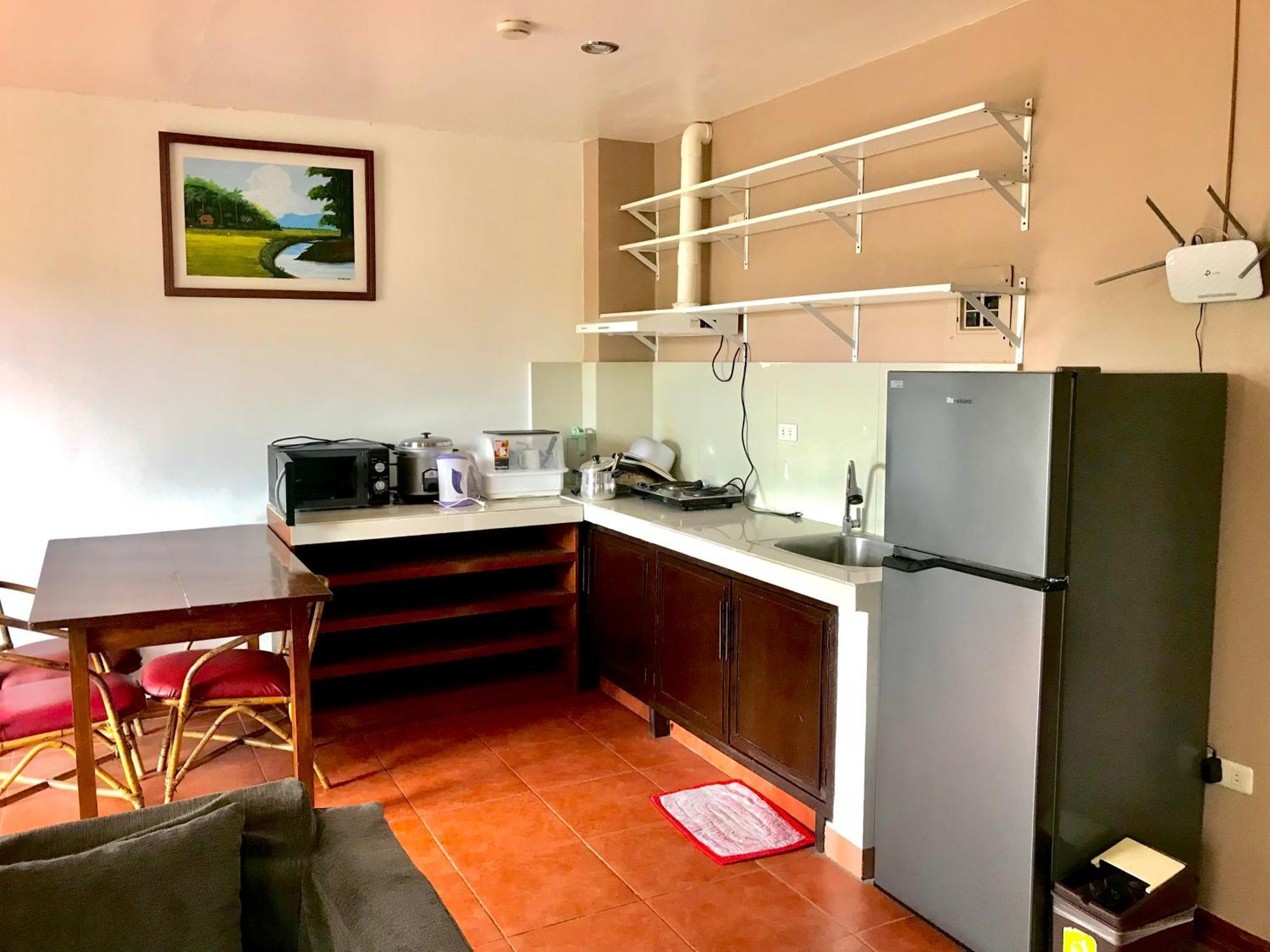 Badladz Staycation Condos Puerto Galera Extérieur photo